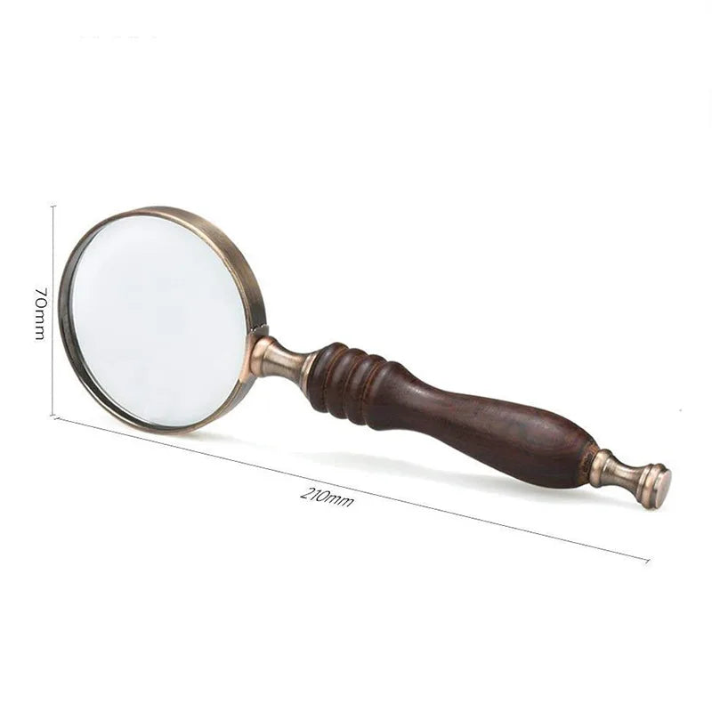Classic Design Wooden Magnifying Glass